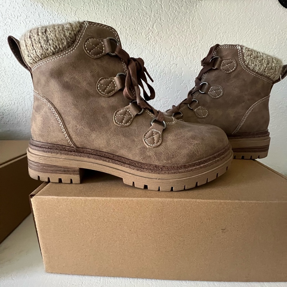 Sporto Brown Ankle Boots - Picture 3 of 6